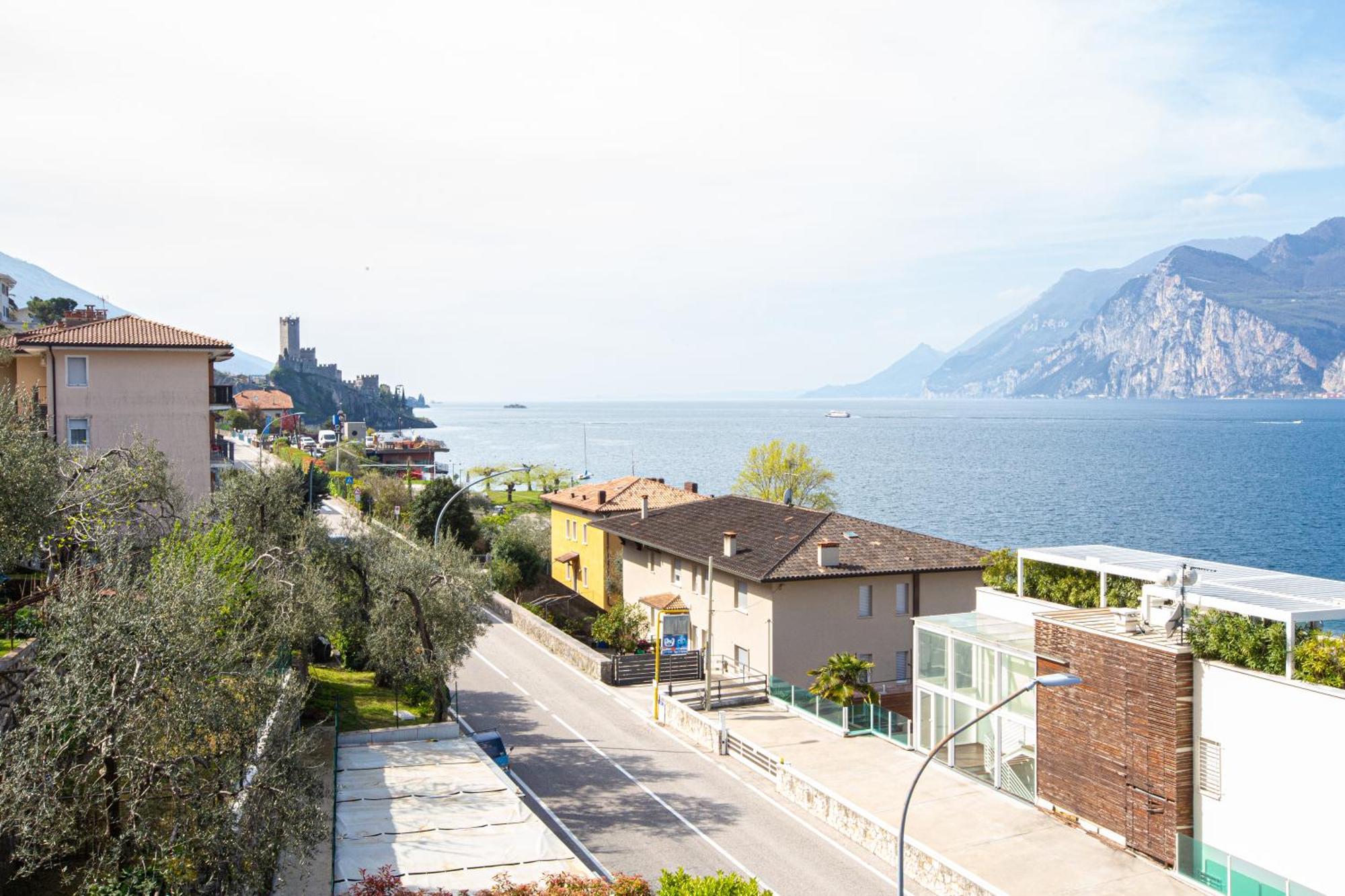 Villa Pifferi Malcesine Buitenkant foto
